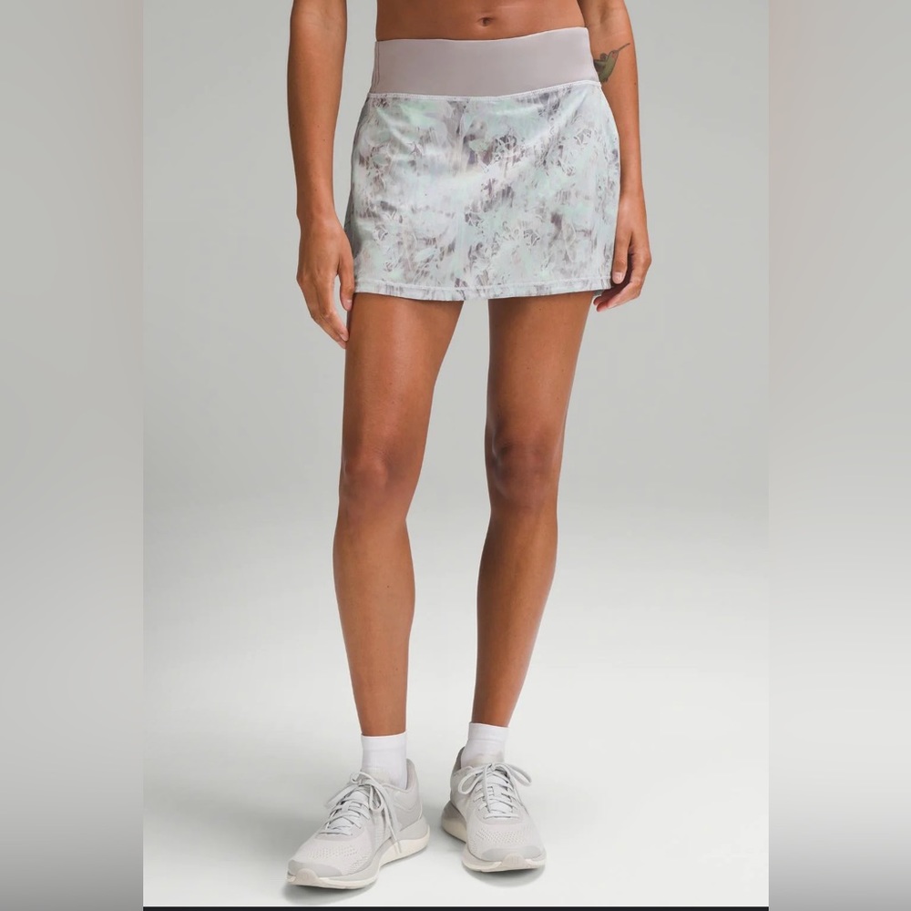 *SOlD* NWT Lululemon tennis skirt - Picture 1 of 5